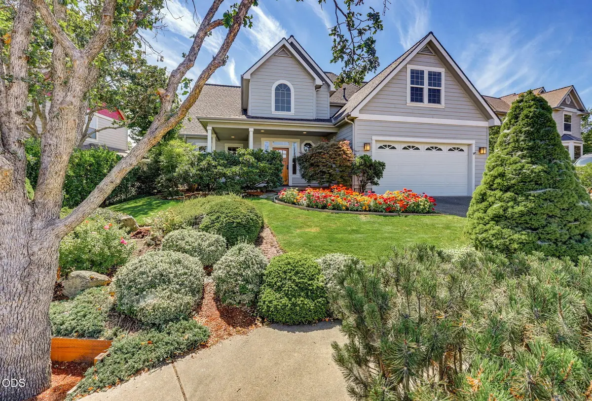 527 Sutton Place, Ashland, OR 97520 - #1