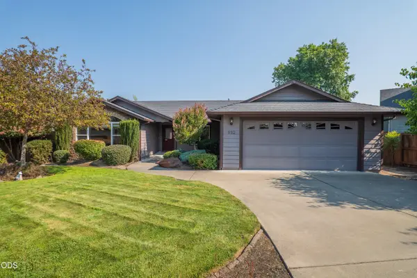 932 SW Princess Circle, Grants Pass, OR 97527