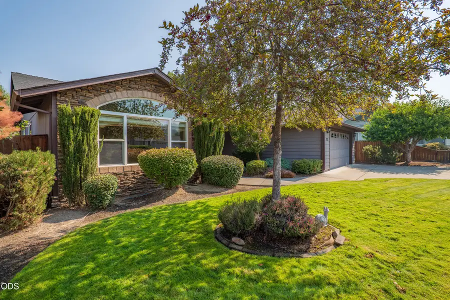 932 SW Princess Circle, Grants Pass, OR 97527 - #3