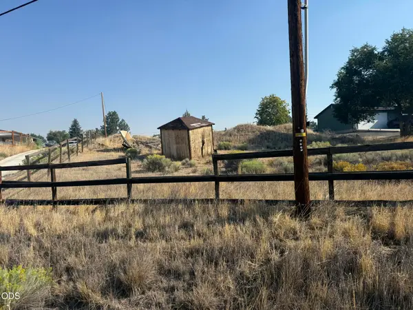 04702 Grizzly Road, Madras, OR 97741