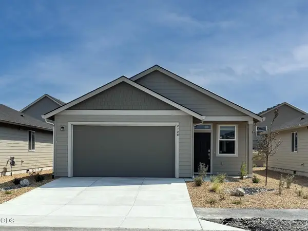 2720 NW 26th Loop North, Redmond, OR 97756