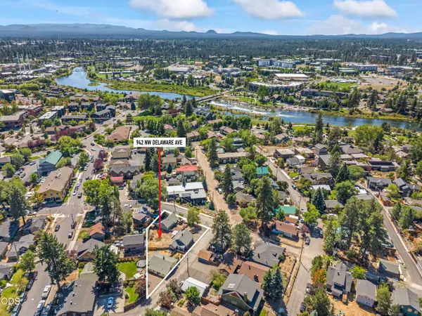 942 NW Delaware Avenue, Bend, OR 97703
