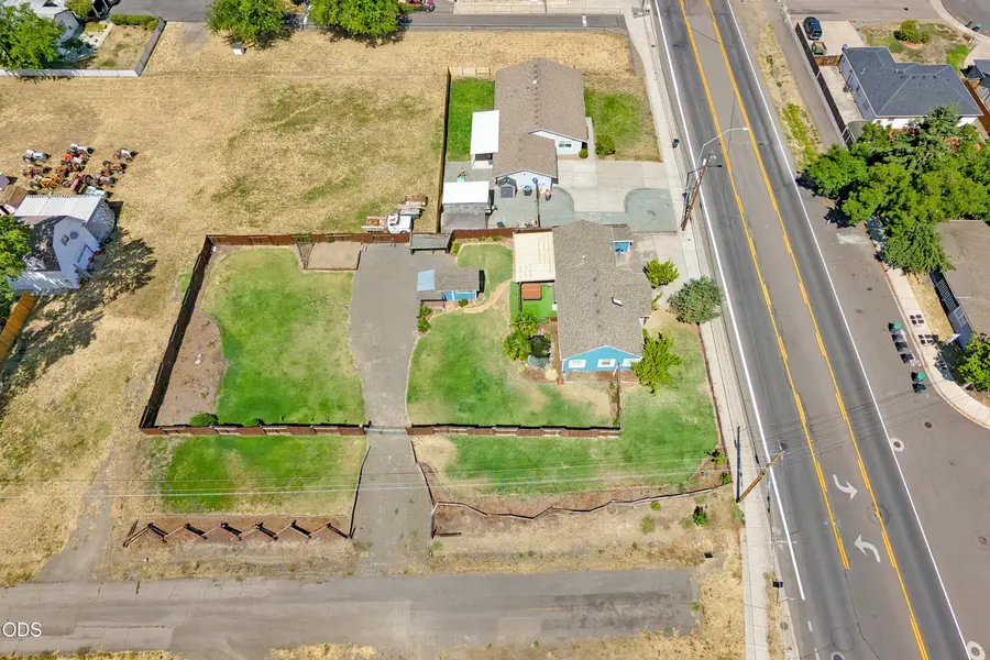1590 S Columbus Avenue, Medford, OR 97501 - #2
