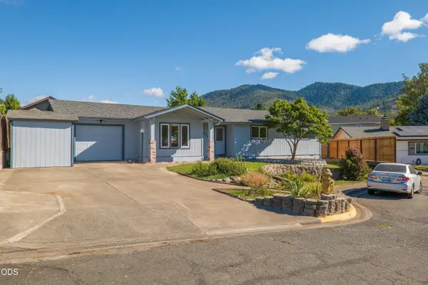 776 NW Carol Drive, Grants Pass, OR 97526