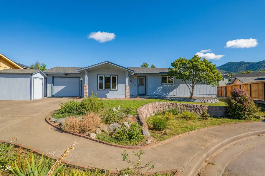 776 NW Carol Drive, Grants Pass, OR 97526 - #3