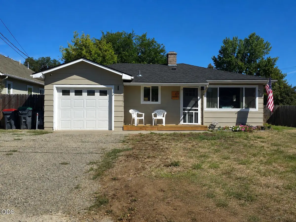 575 Bush Street, Central Point, OR 97502 - #1