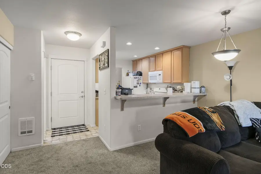 592 S Cliffside Lane, Prineville, OR 97754 - #2