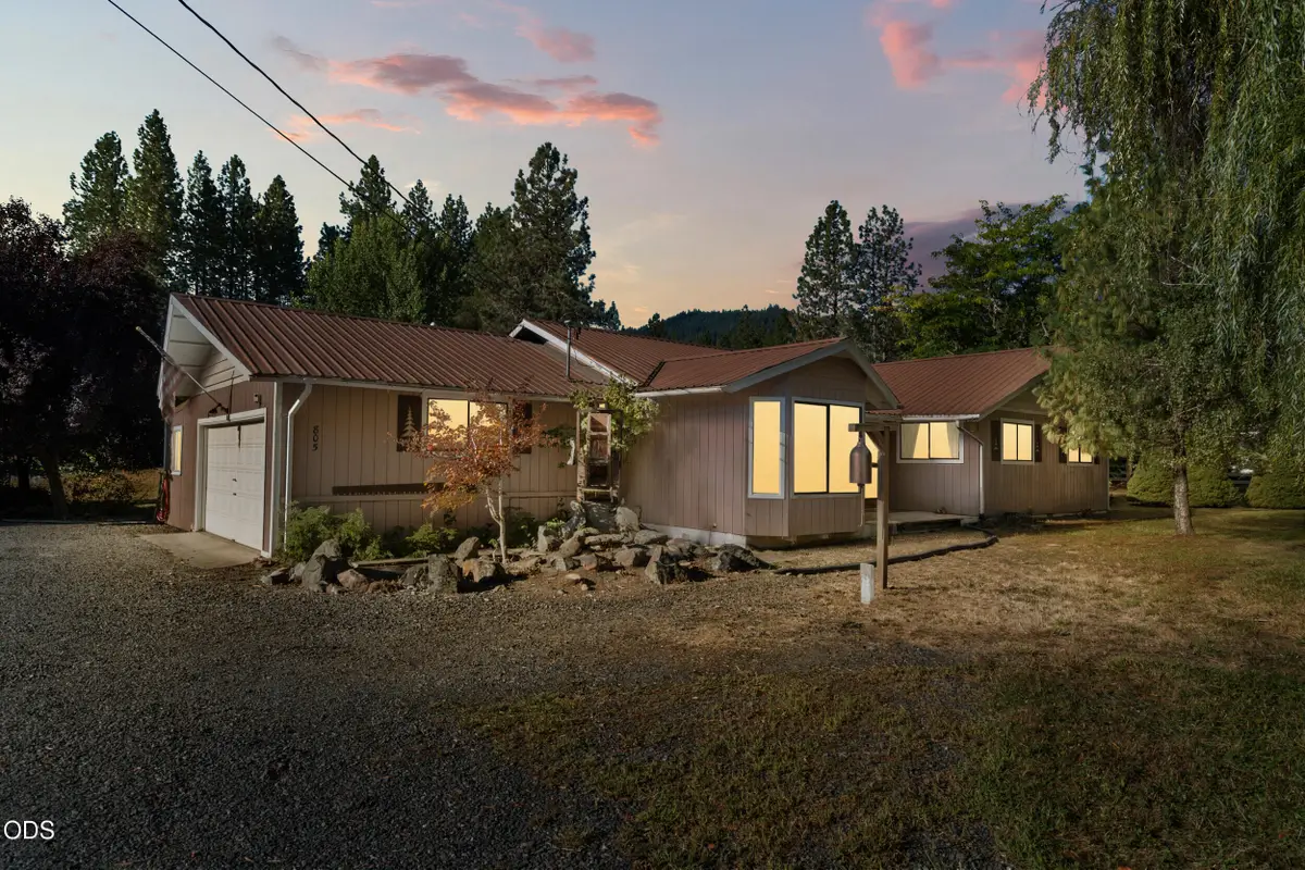 805 Minthorne Road, Rogue River, OR 97537 - #1