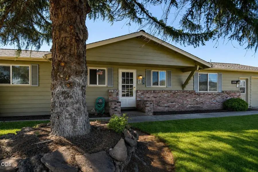 1509 NW 8th Street, Redmond, OR 97756 - #2