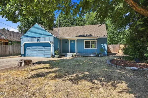 438 NE Flint Street, Grants Pass, OR 97526
