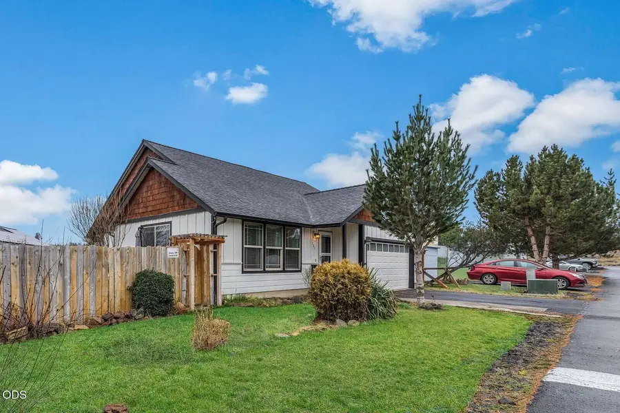 485 SE Ponderosa Drive, Madras, OR 97741 - #2