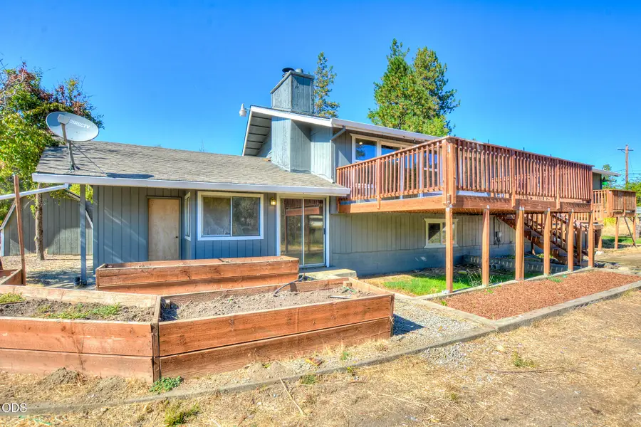 7875 E Evans Creek Road, Rogue River, OR 97537 - #2