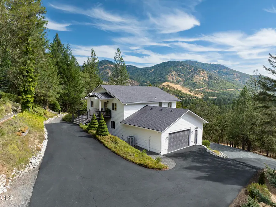 530 Greens Creek Road, Grants Pass, OR 97527 - #3
