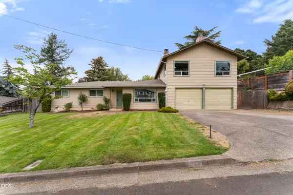1058 Linda Avenue, Ashland, OR 97520