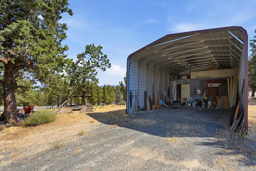2330 SE Morningside Drive, Prineville, OR 97754 - #2
