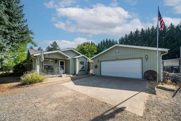 403 Black Tail Lane, Shady Cove, OR 97539
