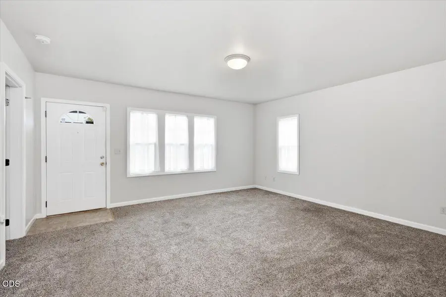 612 S Ivy Street, Medford, OR 97501 - #3