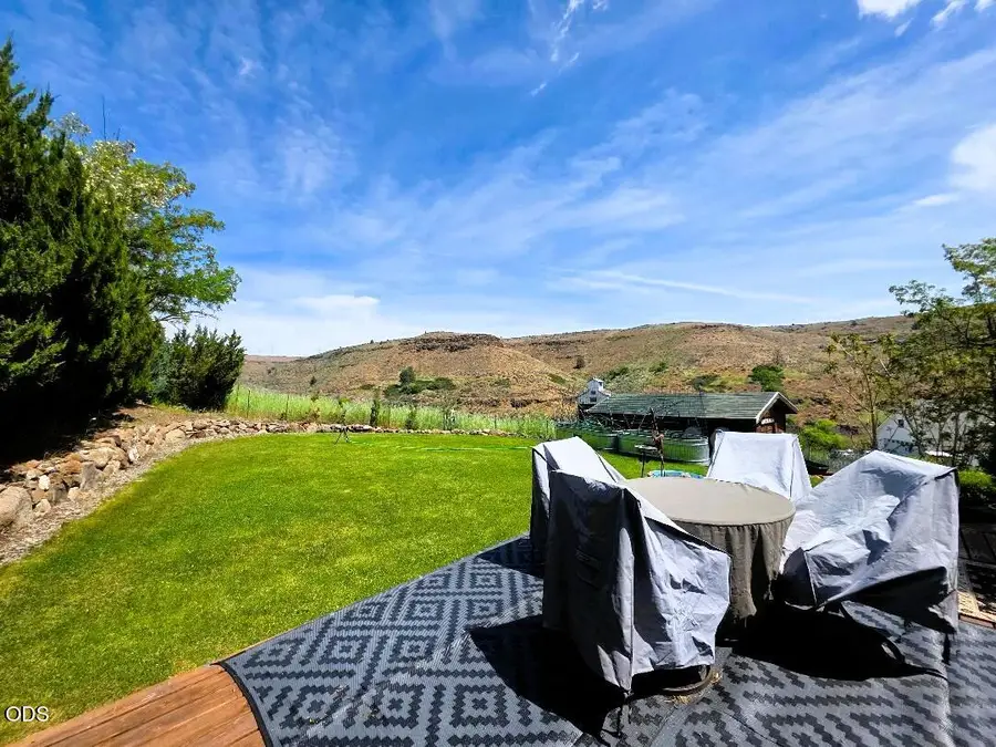 110 Staats Avenue, Maupin, OR 97037 - #2