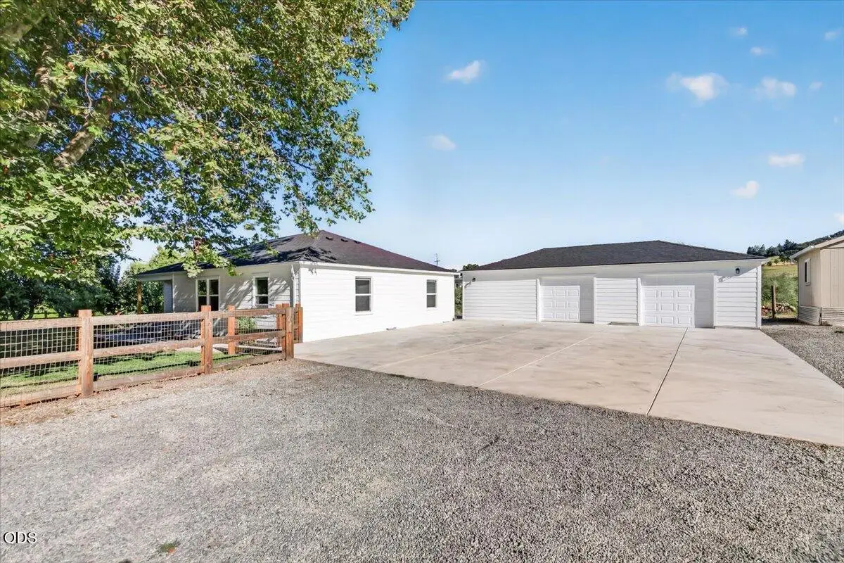 4785 Fern Valley Road, Medford, OR 97504 - #1