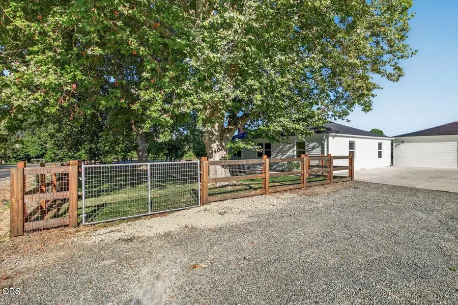 4785 Fern Valley Road, Medford, OR 97504 - #3