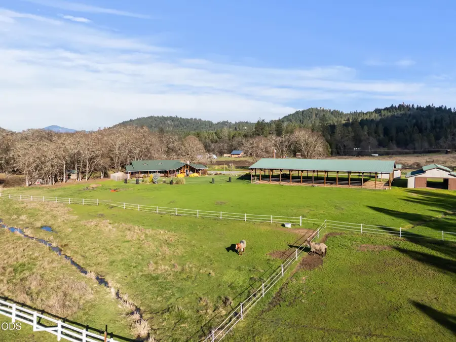 448 Ferry Road, Grants Pass, OR 97526 - #2