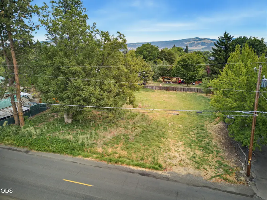 0 S Peach Street, Medford, OR 97501 - #3