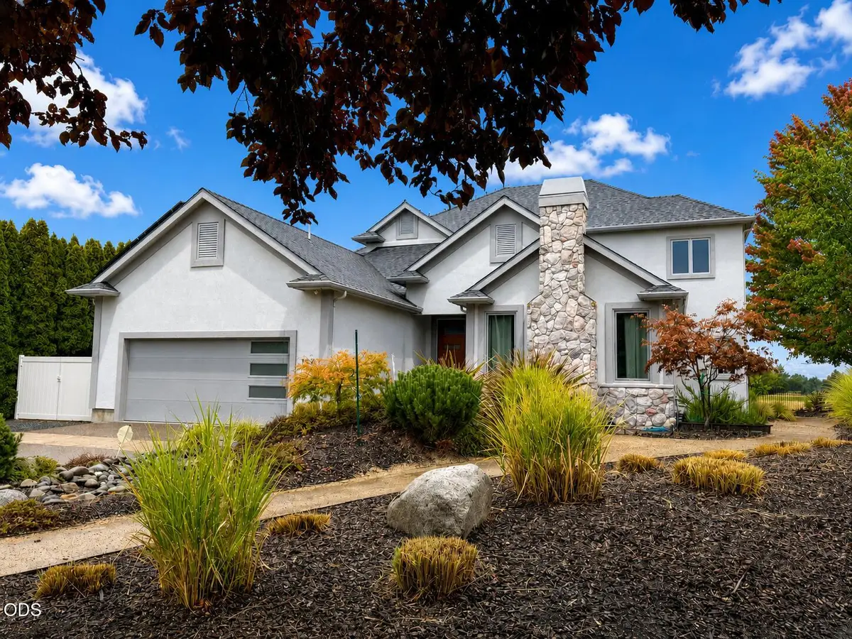 142 Prairie Landing Drive, Eagle Point, OR 97524 - #1
