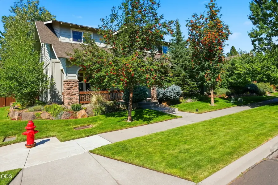 20256 Halfway Road, Bend, OR 97703 - #3