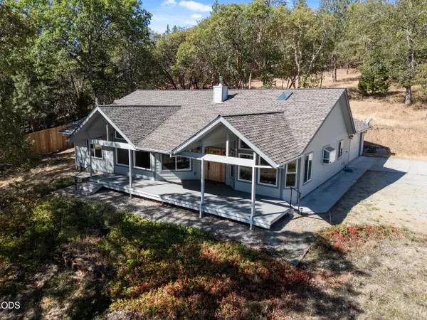 94 Jacksonville Reservoir Road, Jacksonville, OR 97530