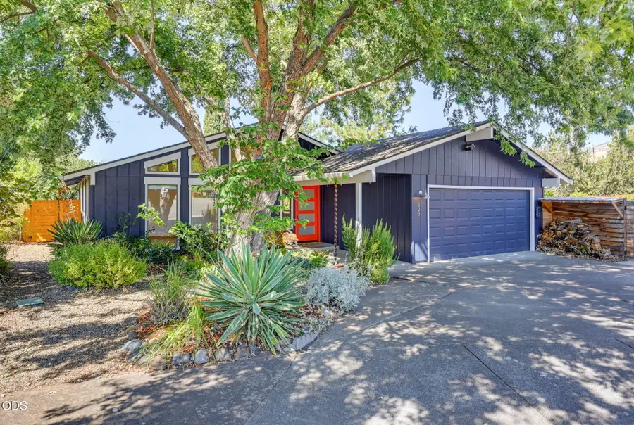 123 Cypress Circle, Ashland, OR 97520 - #2