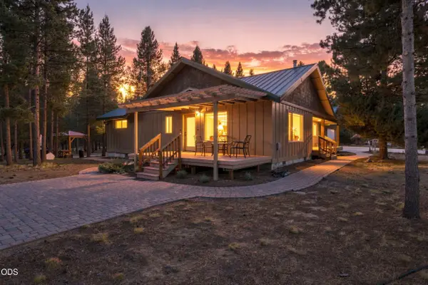 52216 Moose Road, La Pine, OR 97739