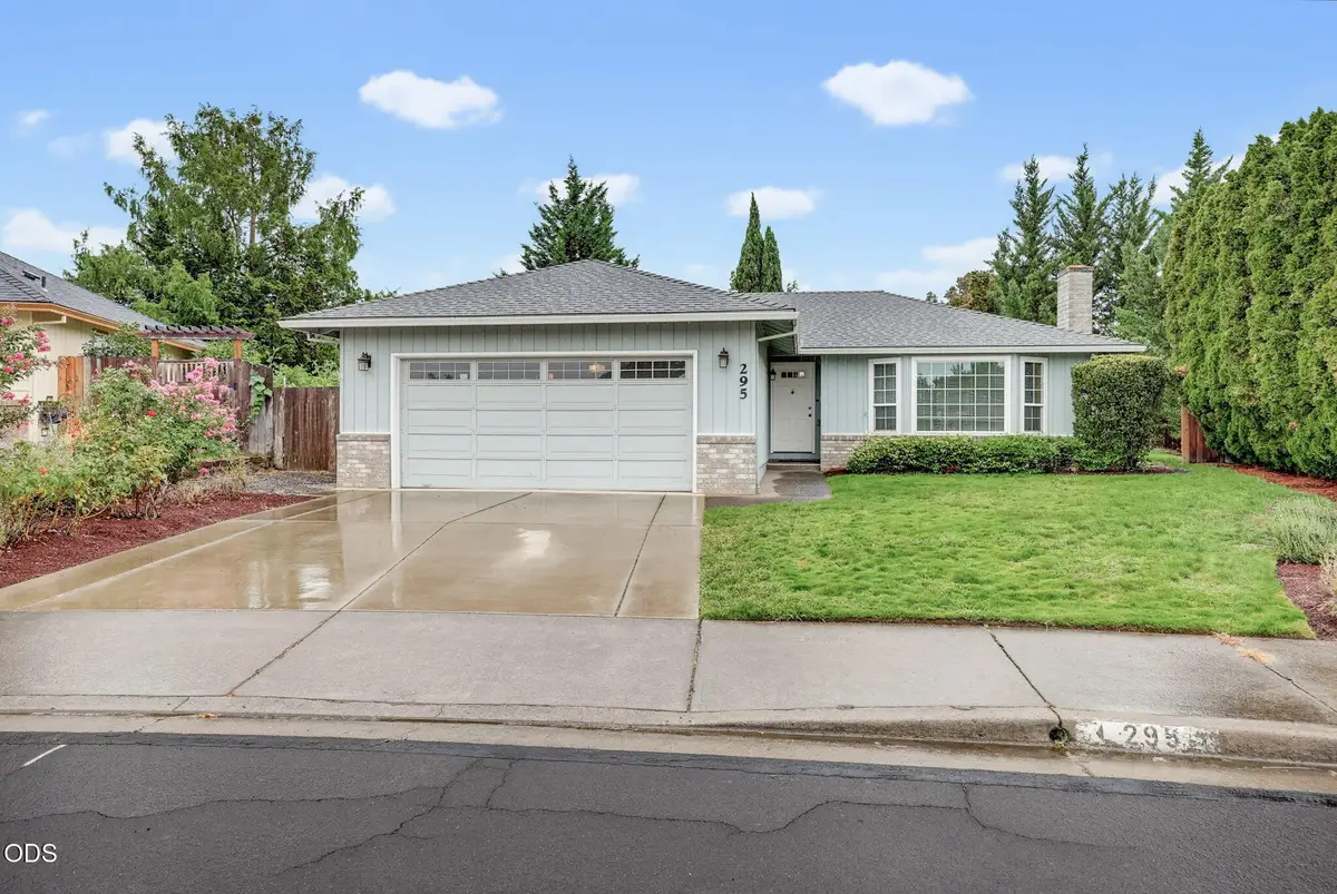 295 Wren Court, Medford, OR 97501 - #1