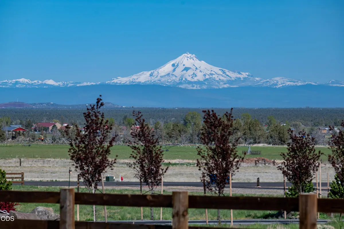 SW Lot 16 Sw Mill Iron Circle, Powell Butte, OR 97753 - #1