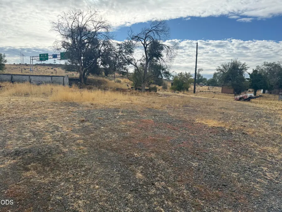 3511 Quarry Street, Klamath Falls, OR 97601 - #2