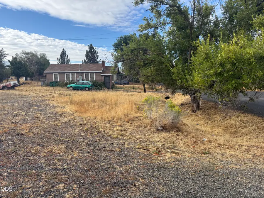 3511 Quarry Street, Klamath Falls, OR 97601 - #3