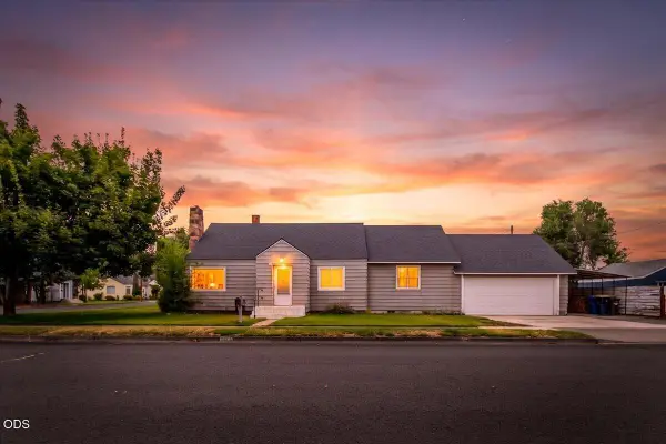737 NW Elm Avenue, Redmond, OR 97756