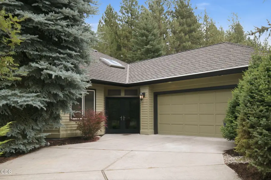 60750 Breckenridge Street, Bend, OR 97702 - #2