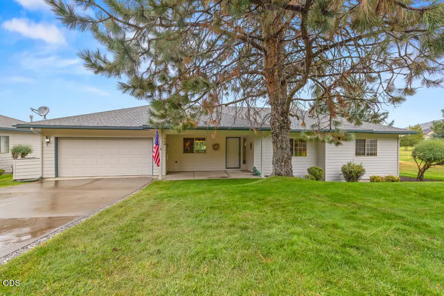 715 Hanks Street, Klamath Falls, OR 97601 - #2