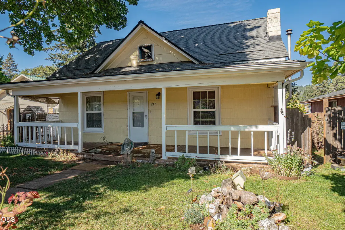 217 Broad Street, Butte Falls, OR 97522 - #1
