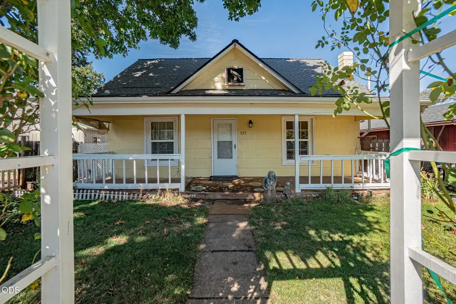 217 Broad Street, Butte Falls, OR 97522 - #3