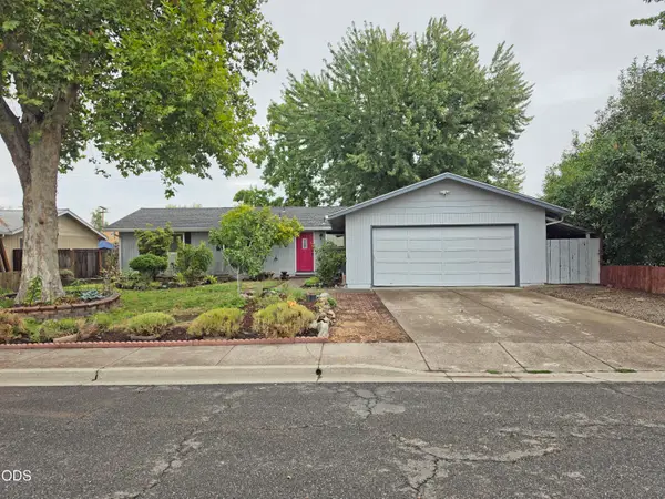 1874 Marys Way, Central Point, OR 97502