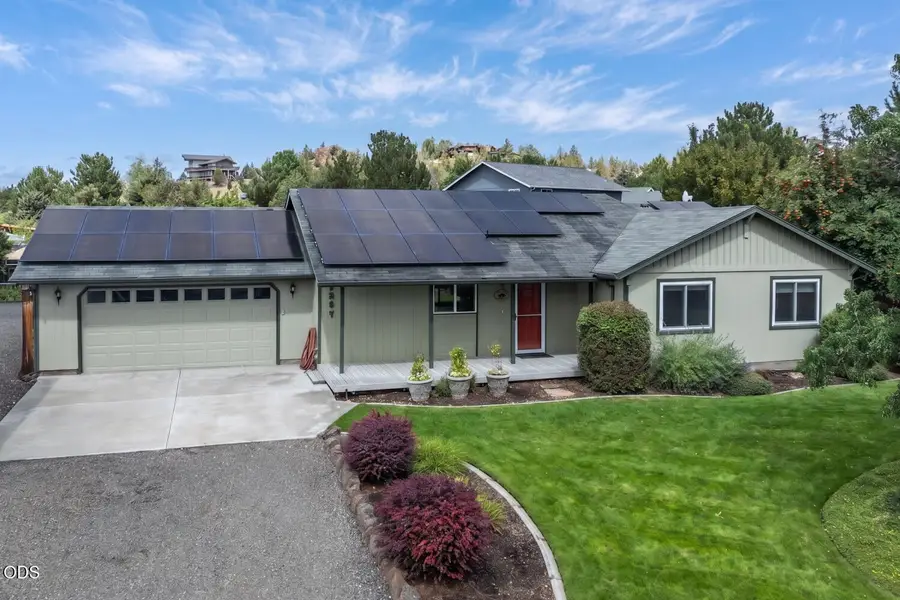 1287 NE Mountain Ash Road, Prineville, OR 97754 - #2