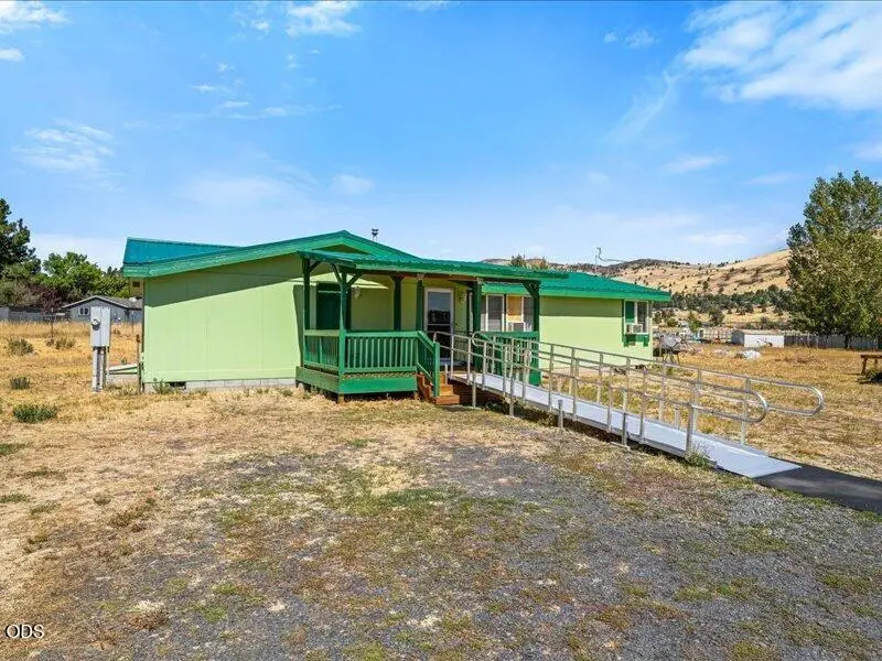6505 Hilyard Avenue, Klamath Falls, OR 97603 - #3