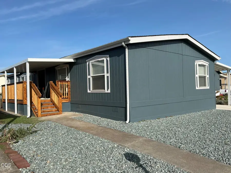 4729 S Pacific Highway #37, Phoenix, OR 97535 - #3