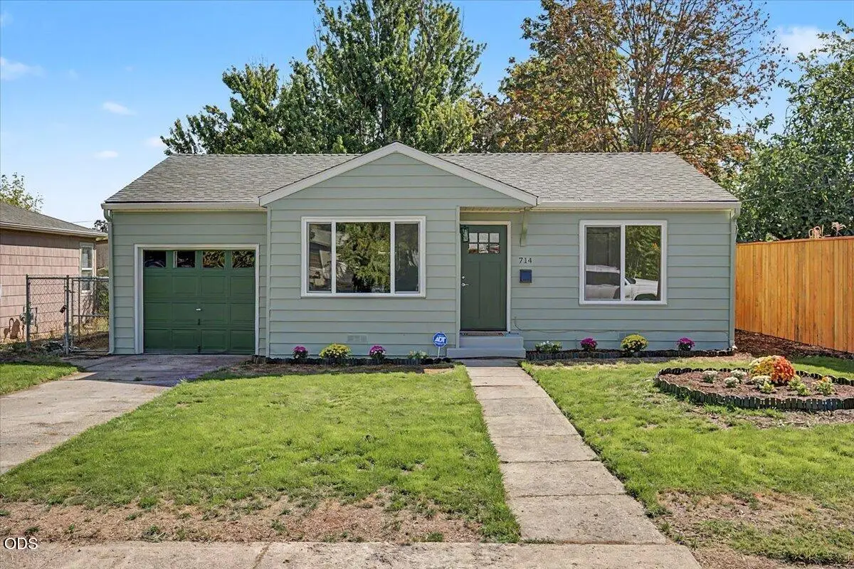 714 Broad Street, Medford, OR 97501 - #1