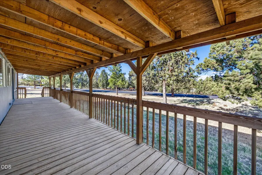 1384 SE Akins Drive, Prineville, OR 97754 - #3