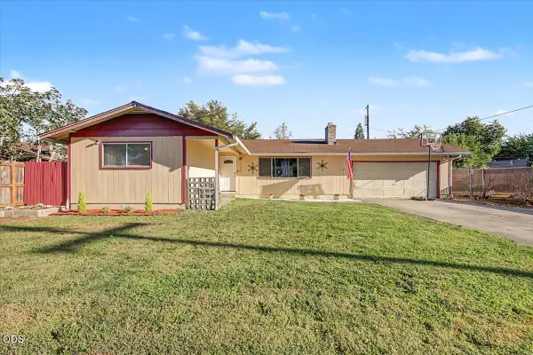 2633 Fenton Street, White City, OR 97503
