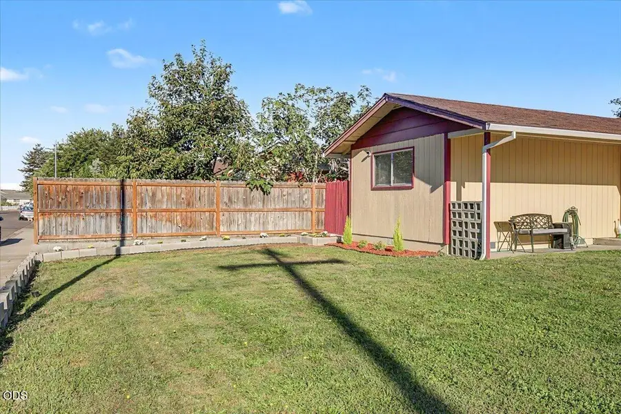 2633 Fenton Street, White City, OR 97503 - #3