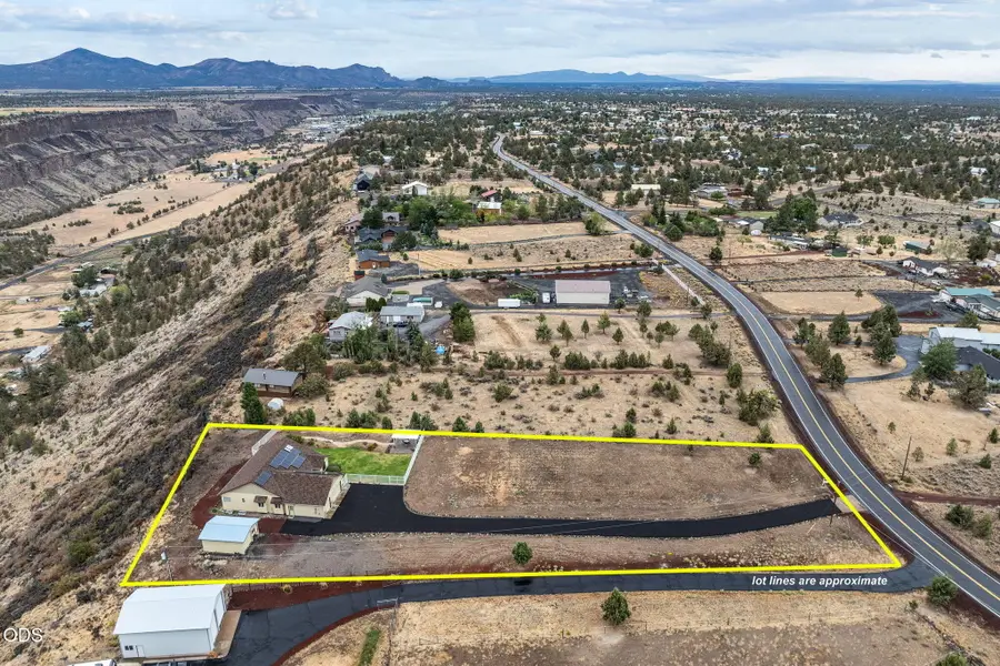 13877 SW Peninsula Drive, Terrebonne, OR 97760 - #2