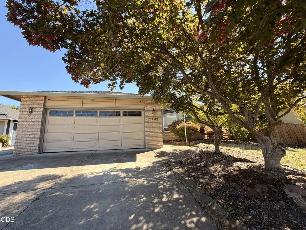 1106 Hampton Drive, Central Point, OR 97502 - #1